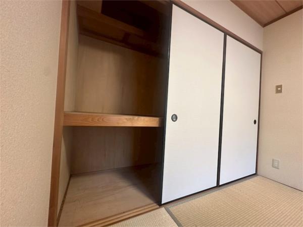 ハイツ新神戸 収納