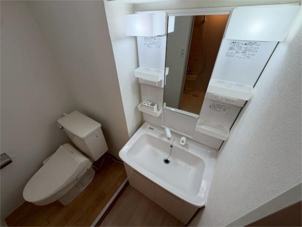マークハーゲン 部屋画像