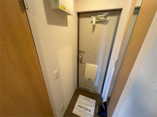 スチール立山 玄関