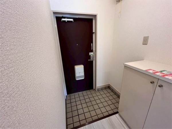 ファミール２１ 玄関
