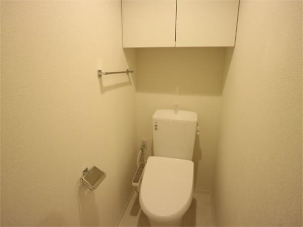 明石市朝霧南町アパート トイレ