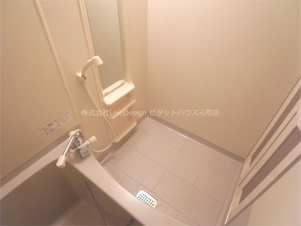 IPSX EAST バス／シャワー