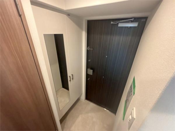 ワールドアイ神戸元町ヒルズ 玄関