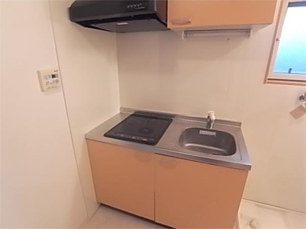 グラッチェ河昌 キッチン