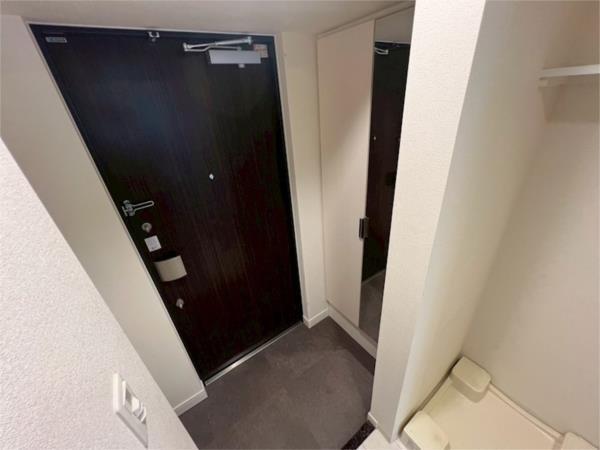 プレサンスTHE神戸 玄関