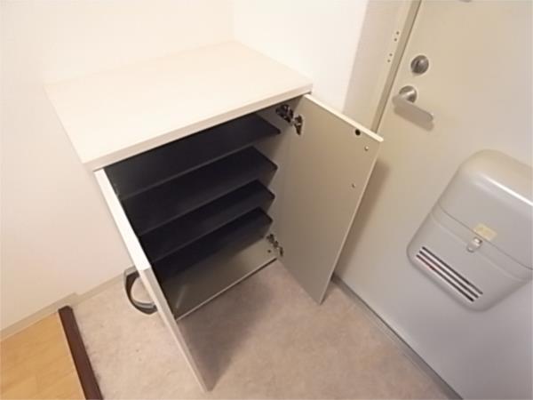 ユニーブル六甲 玄関
