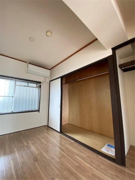 シャトー三和３号館 収納
