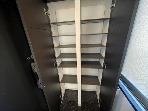アスヴェル神戸元町海岸通 玄関