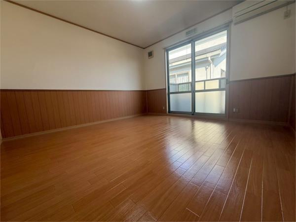 丸萬二番館 その他