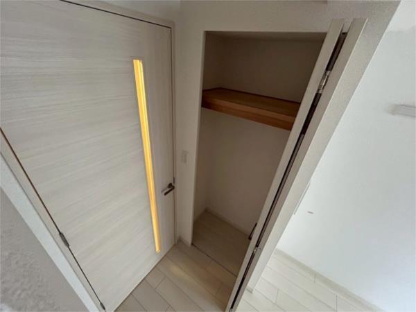 プレサンス三宮エレガンシア 収納