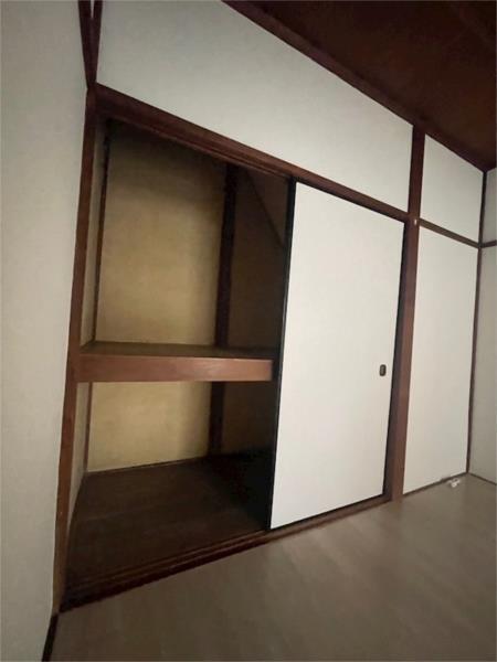 リブラ伊伝居 収納
