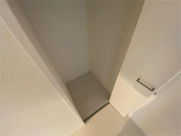 エターナルシー鈴蘭台II 収納