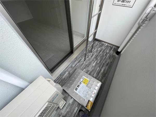 CREST TAPP 神戸湊町 NOIR 部屋画像