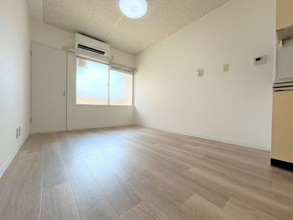 リバティー板宿 リビング