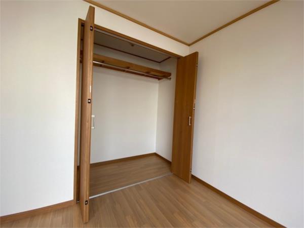 ホワイトタウン 収納