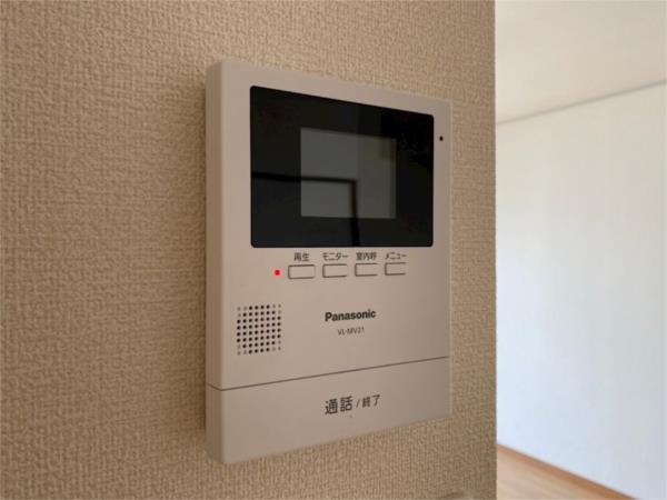 ホワイトタウン 部屋画像