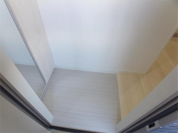 プレジール妙法寺（301） 玄関