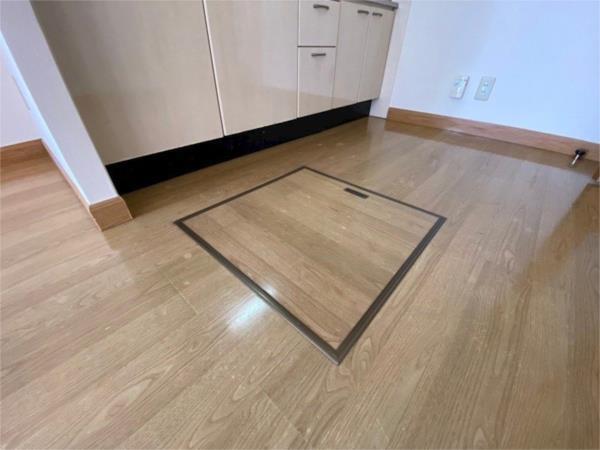 サニーパーク 収納