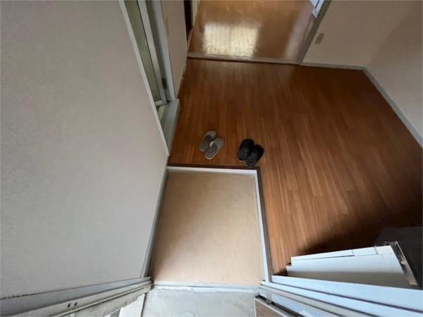 ハイツ27 玄関