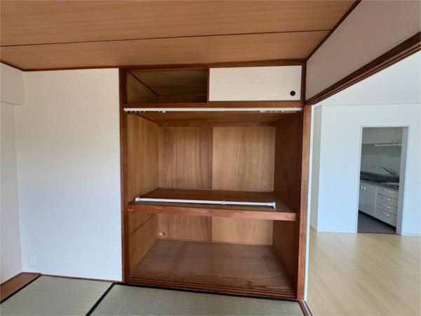 鈴蘭泉台第1ハウス 収納