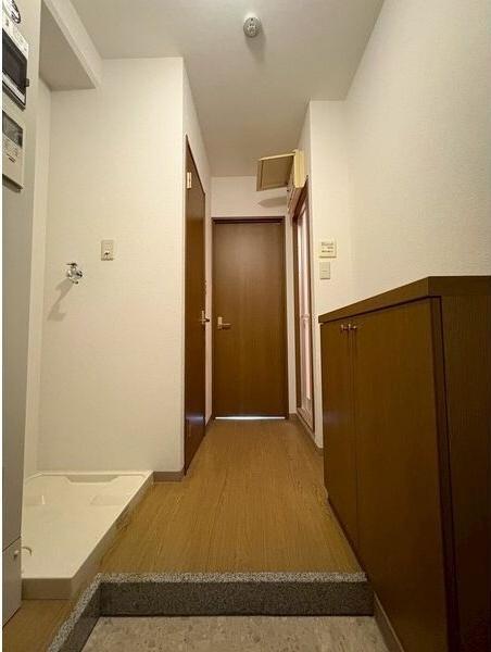 エレガンス西宮 玄関