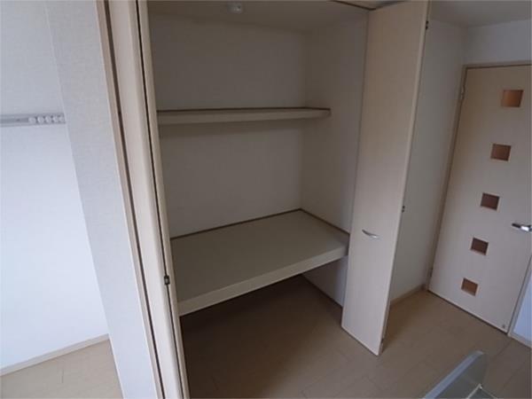 HITOMI　DORMITORY 収納