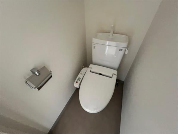 ロイスグラン神戸下沢通 トイレ