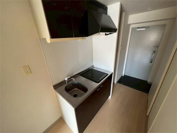 ロイスグラン神戸下沢通 キッチン