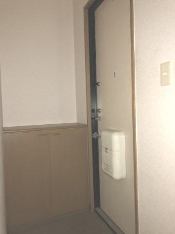 ソフィア清水A棟 玄関