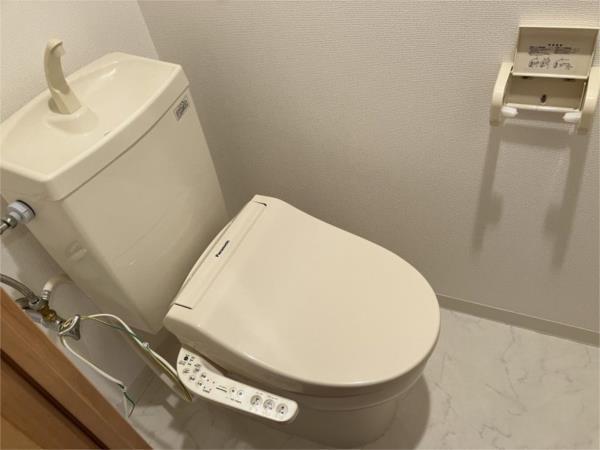 フラン・セーヌII番館 トイレ