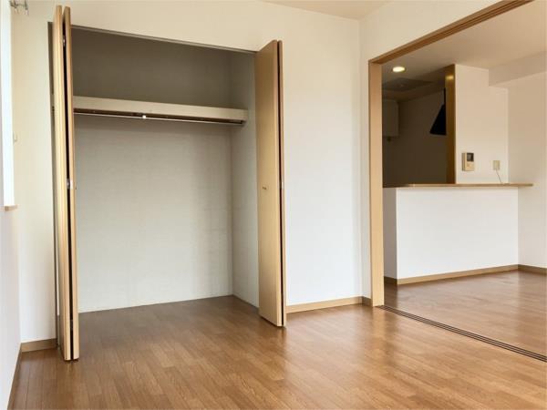 フラン・セーヌII番館 収納