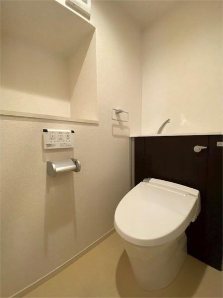 Amenity　West トイレ