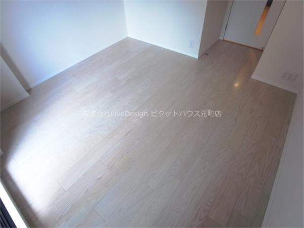 S-RESIDENCE神戸元町 リビング