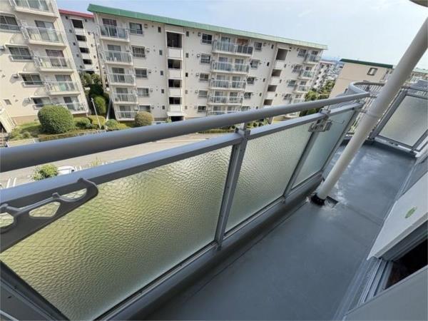 名谷18団地83号棟 部屋画像