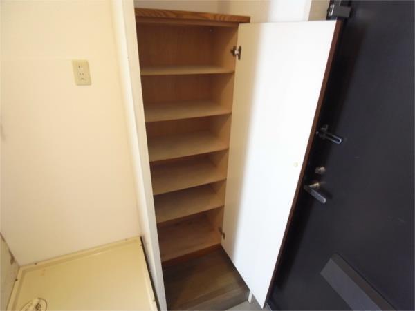 ルミエール明石 収納