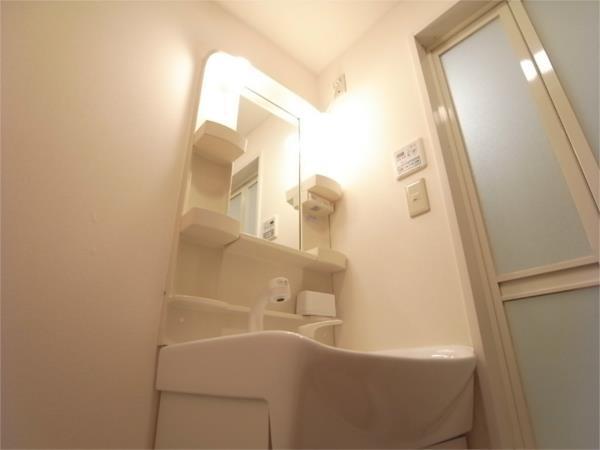 ハッピー・デン 部屋画像