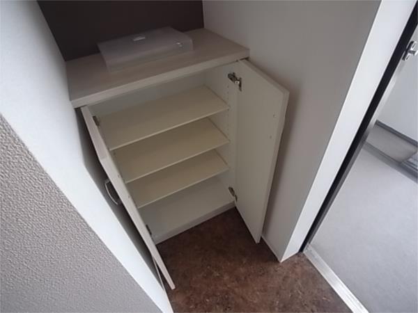 クレアドル須磨III 収納