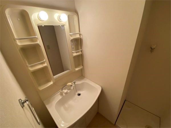 ドゥジェーム・パレー 部屋画像