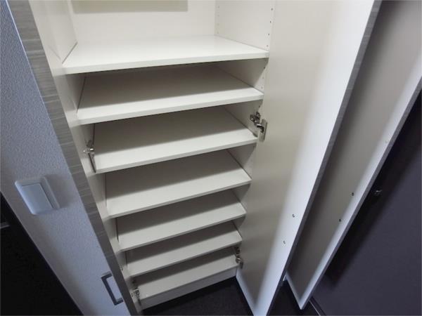 サニープレイス西芦屋2号館 収納