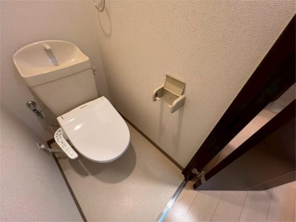 フジパレス夙川江上町 トイレ