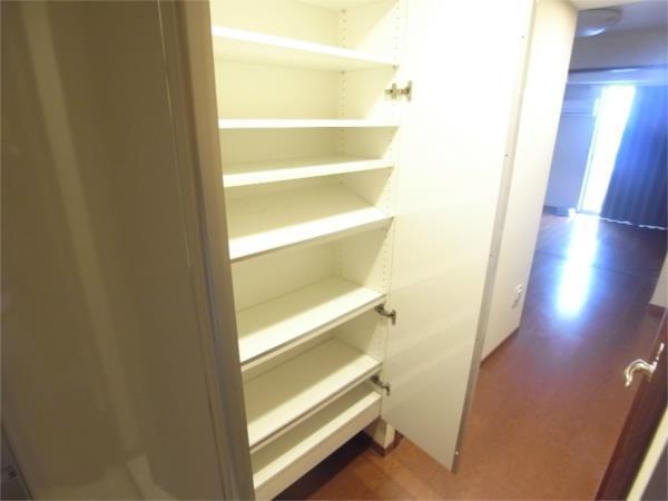 トア山手フラッツ 収納