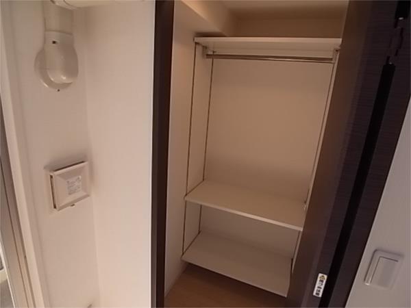 ウォームスヴィル神戸元町JP 収納
