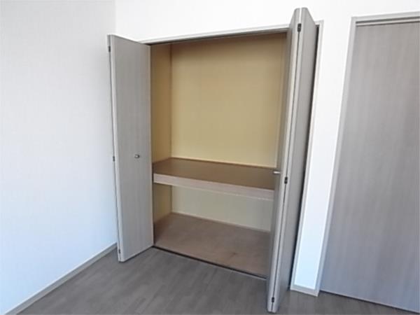 ヒルズ大谷II 収納