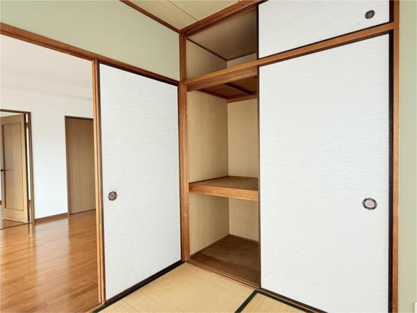 リバティ田寺 収納