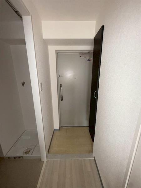 ツルトスコII番館 玄関