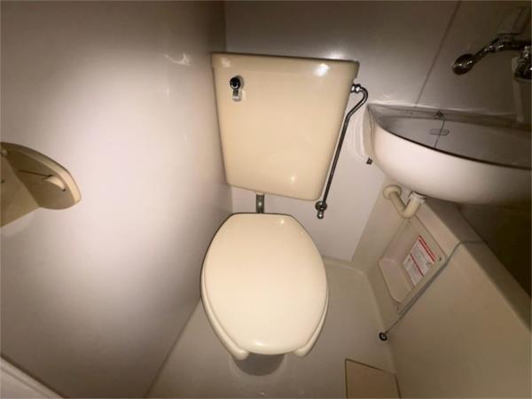 下山手コート トイレ