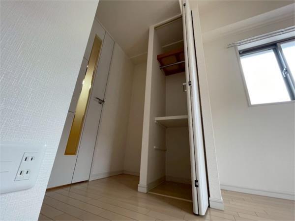 プレサンス三宮東アルバーナ 収納