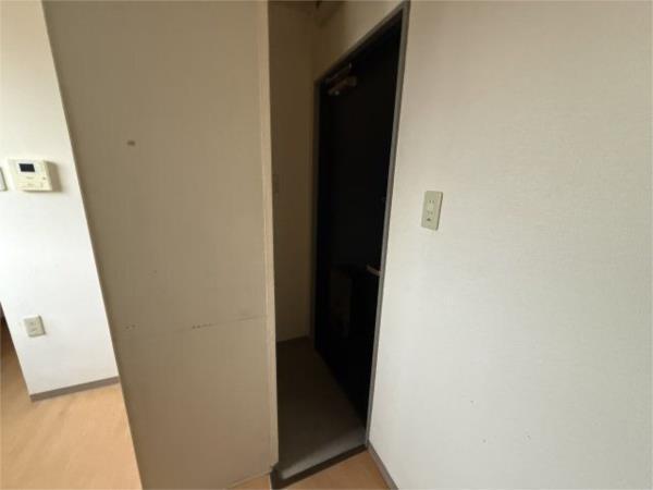 カーサ西飾磨 玄関