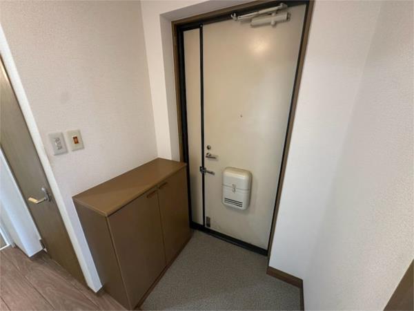 フローラル夙川 玄関