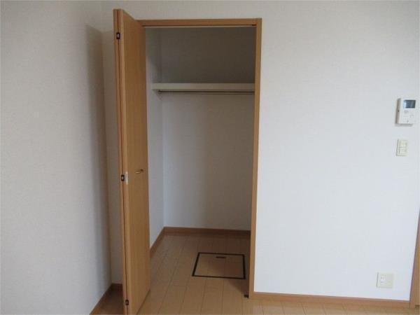 ハピネス高雄台 収納
